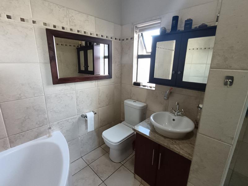 To Let 3 Bedroom Property for Rent in Pinnacle Point Golf Estate Western Cape